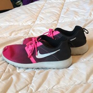 Used Nike shoes